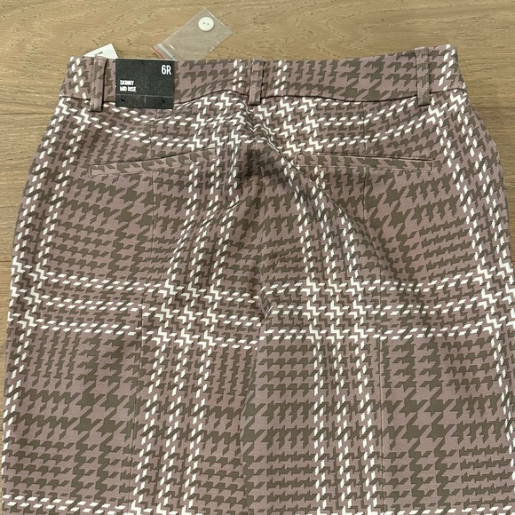 Express mid rise houndstooth plaid skinny pant - Picture 6 of 7
